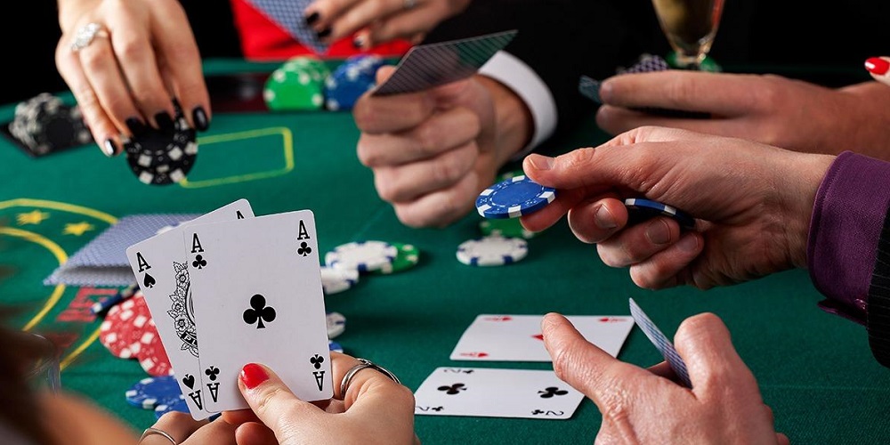 Poker-Fiasko und Vorfälle, die zu Skandalen führten 