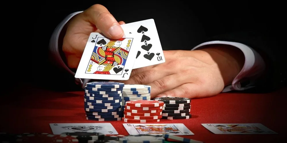 Hacer trampa en el póquer en línea 